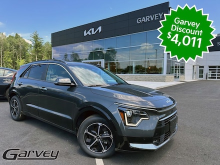 2025 Kia Niro SX SUV