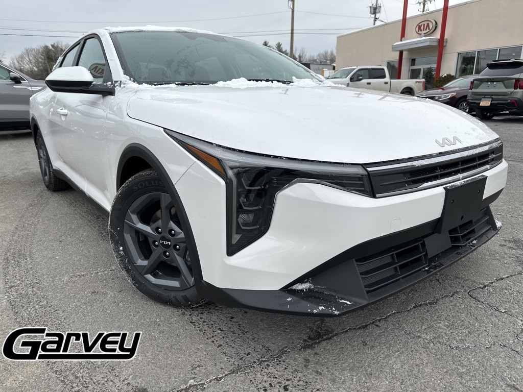 New 2025 Kia K4 LXS Sedan