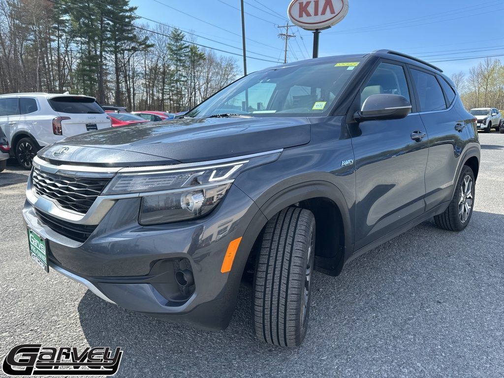 2021 Kia Seltos EX - Photo 3