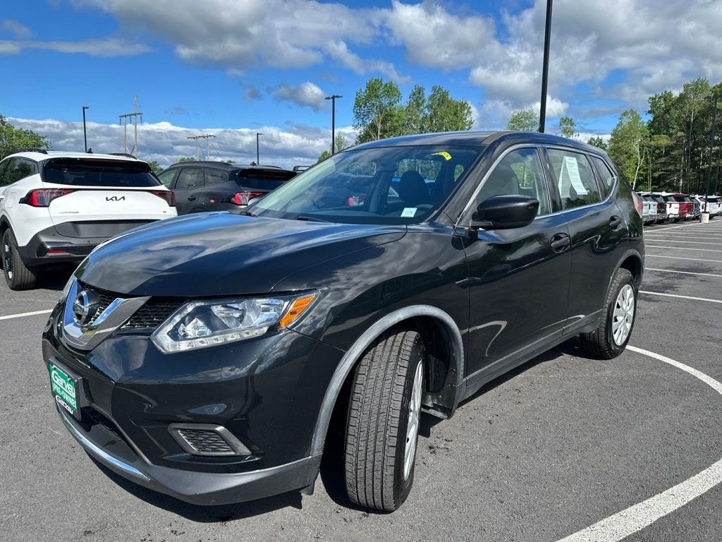 Used 2016 Nissan Rogue S SUV