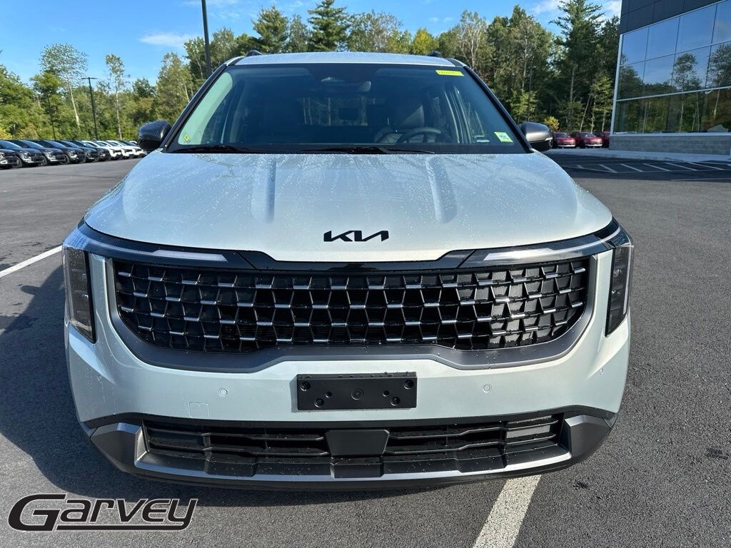 New 2027 Kia Carnival EX Van Passenger Van