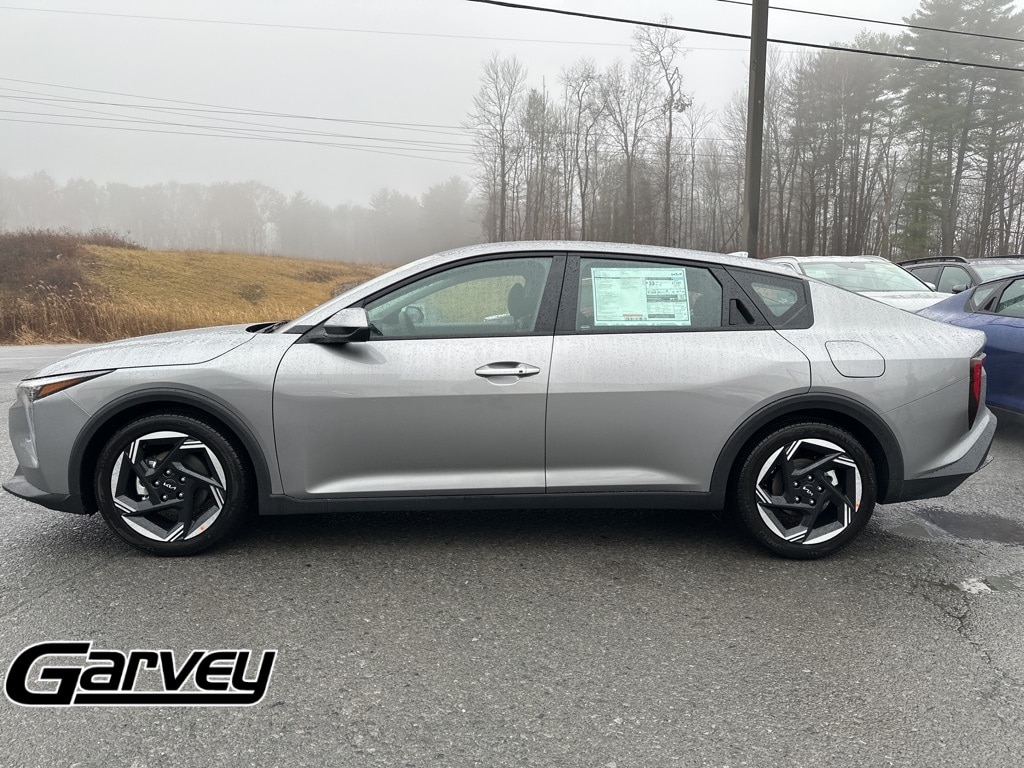 New 2025 Kia K4 EX Sedan