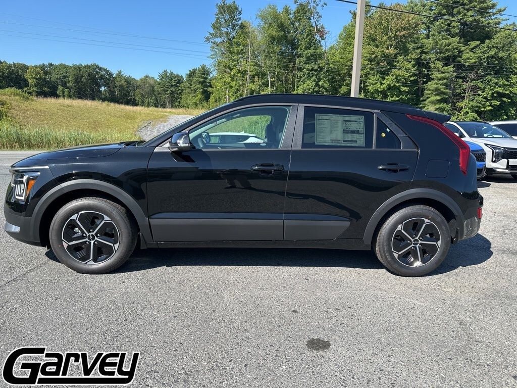 New 2025 Kia Niro EX SUV