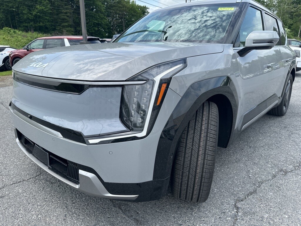 2026 Kia EV9 Land photo 3