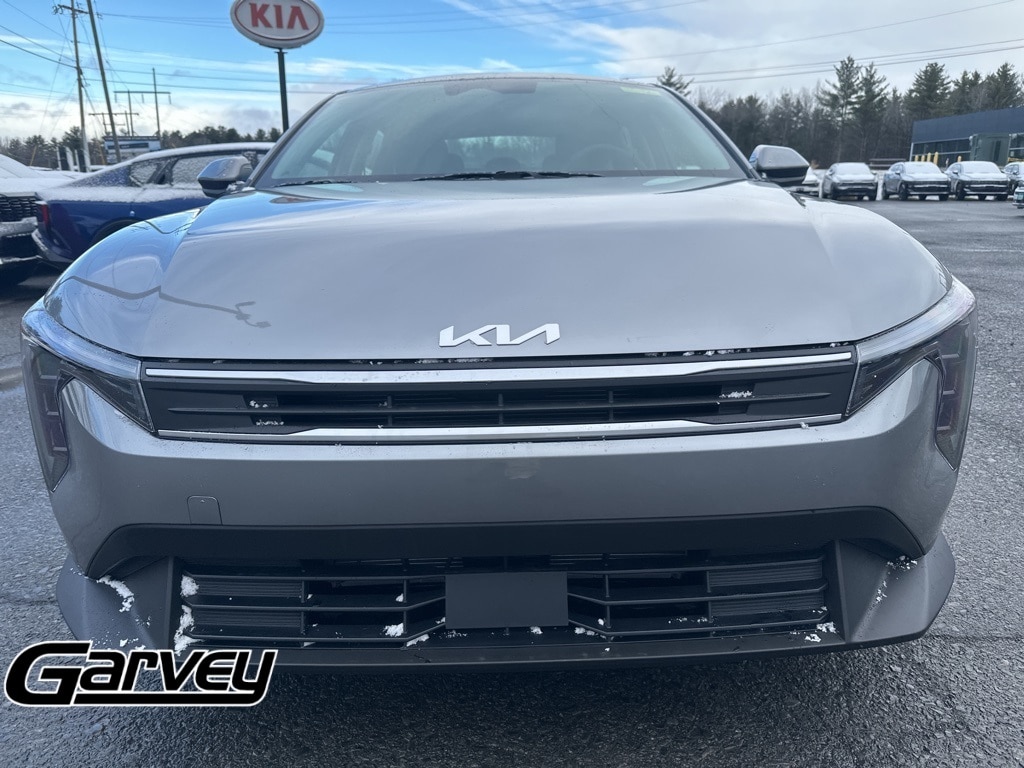 New 2025 Kia K4 LXS Sedan
