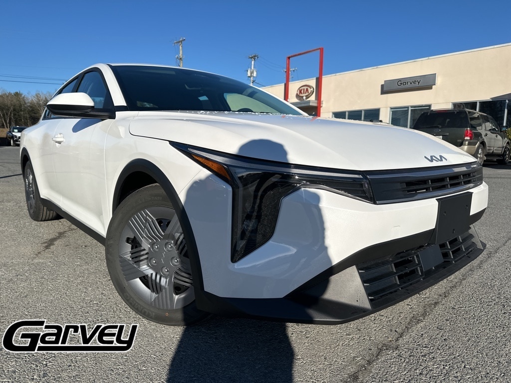 2025 Kia K4 LX's photo