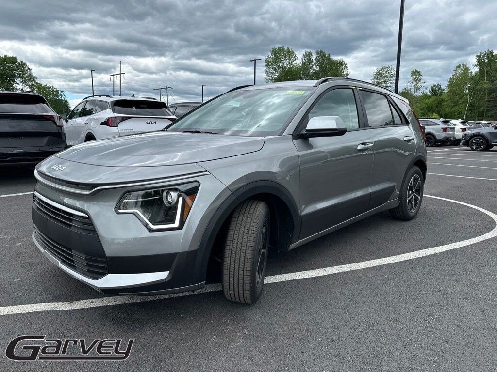 New 2026 Kia Niro LX SUV