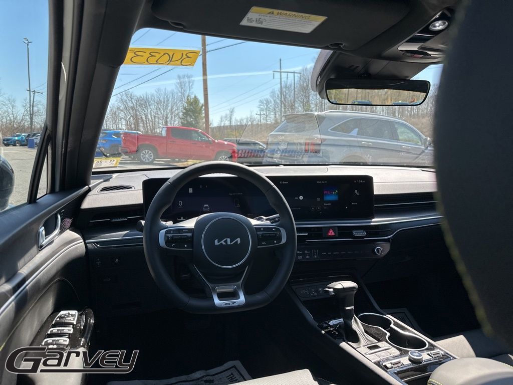 2026 Kia K5 GT - Photo 11