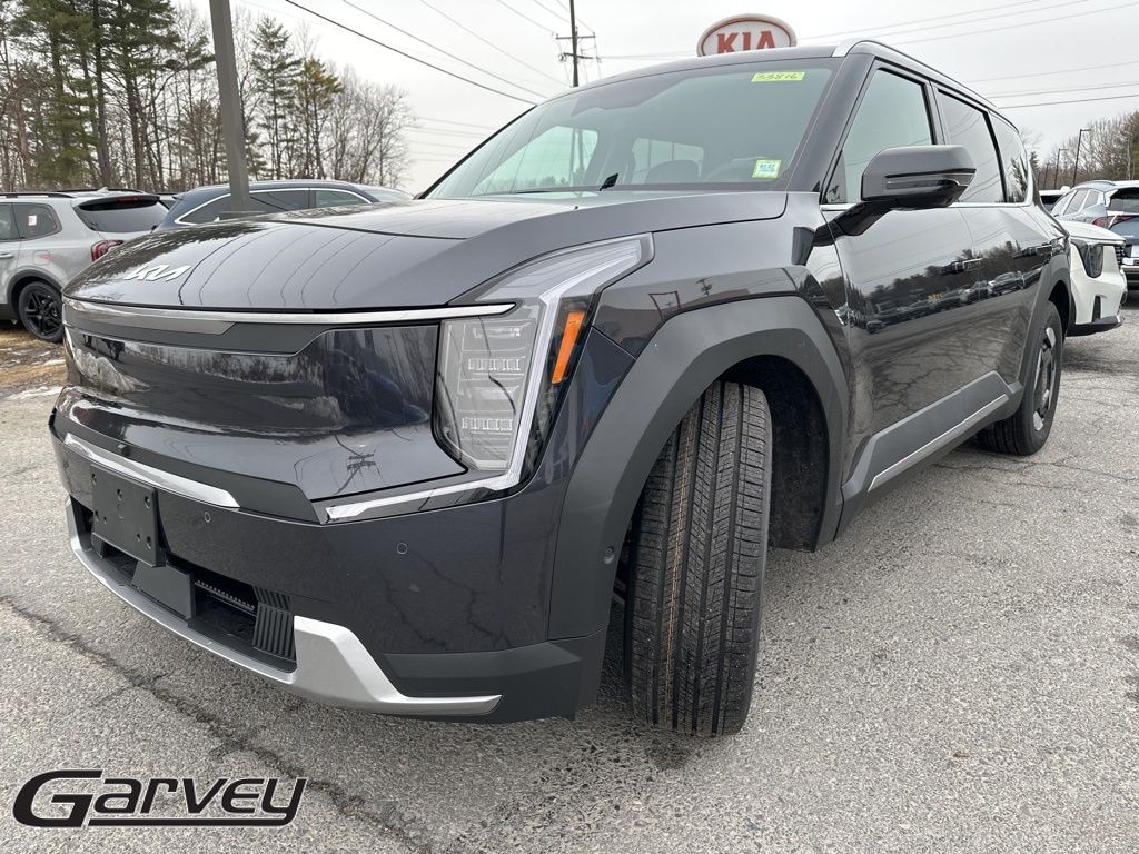 New 2026 Kia EV9 Wind SUV