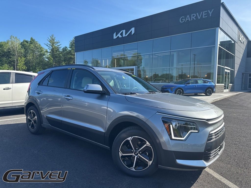 2026 Kia Niro EX HEV's photo