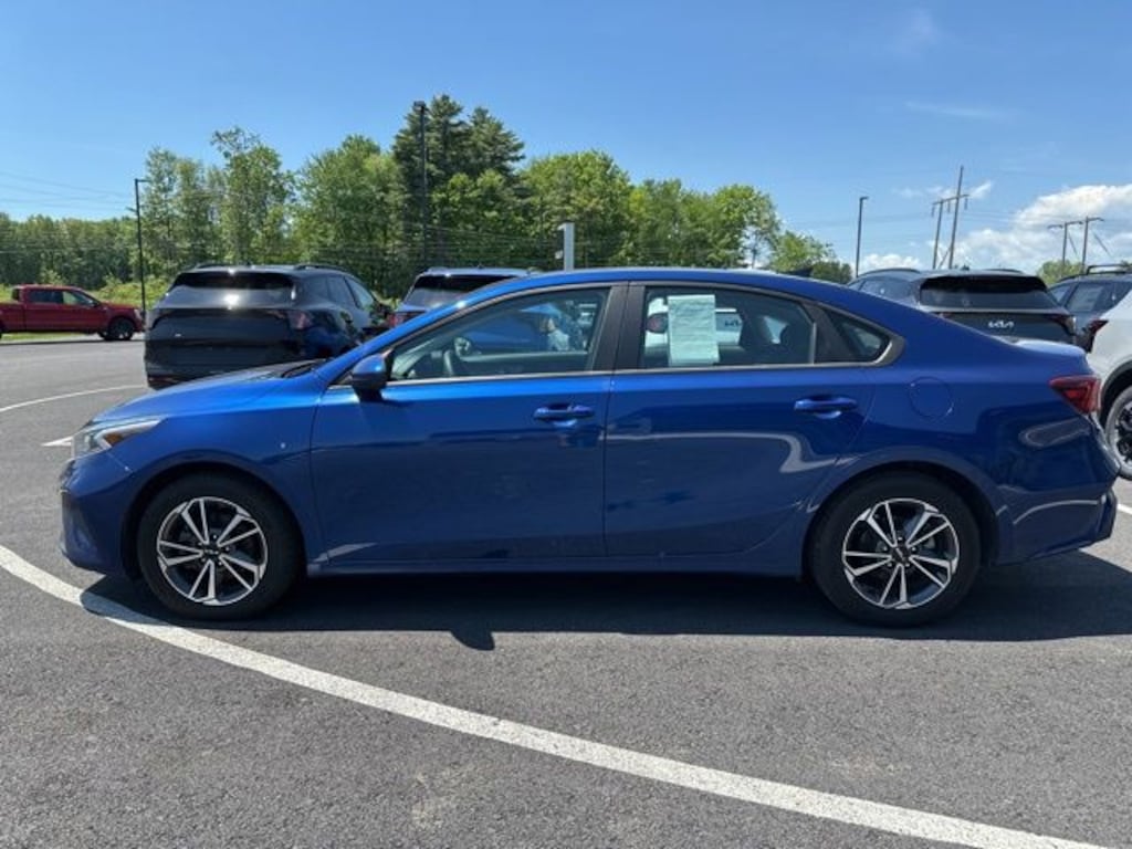 Used 2022 Kia Forte LXS Sedan