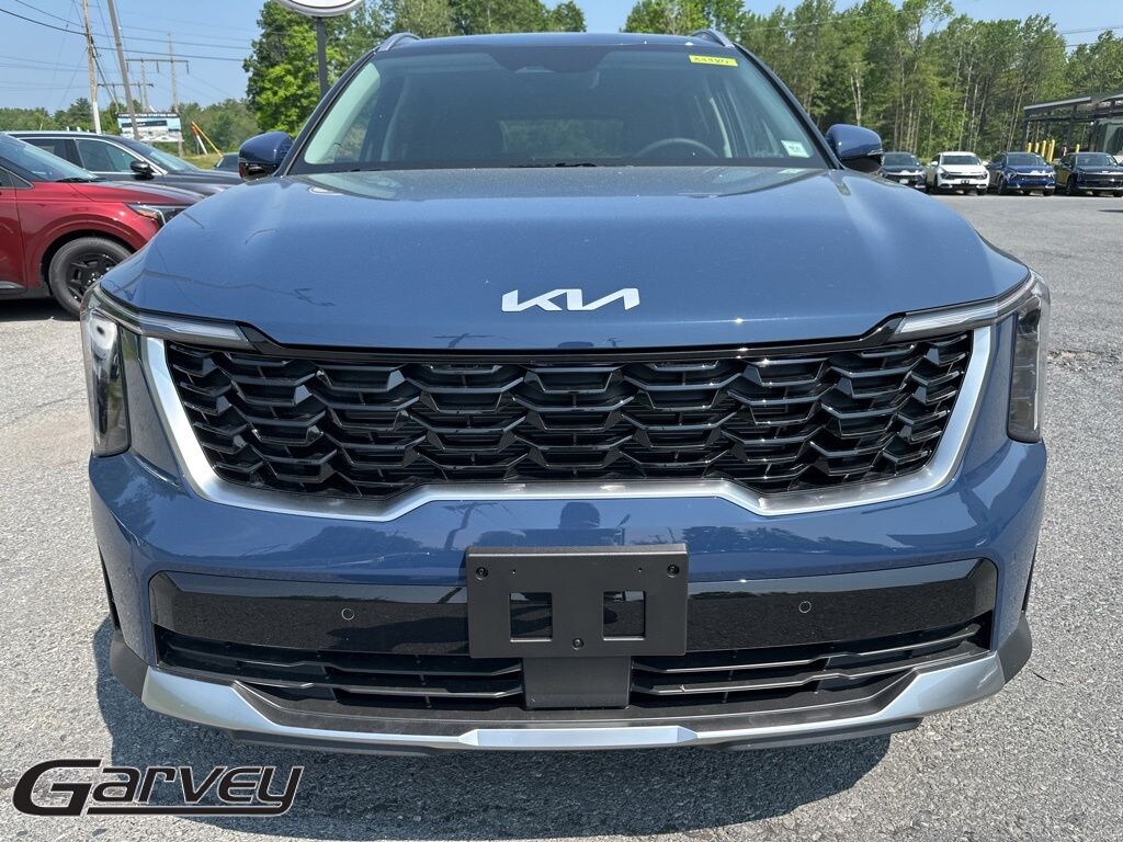 New 2025 Kia Sorento S SUV