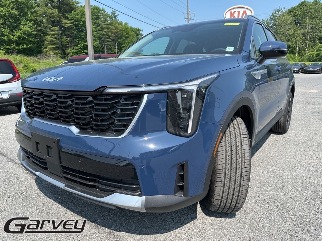 New 2025 Kia Sorento S SUV