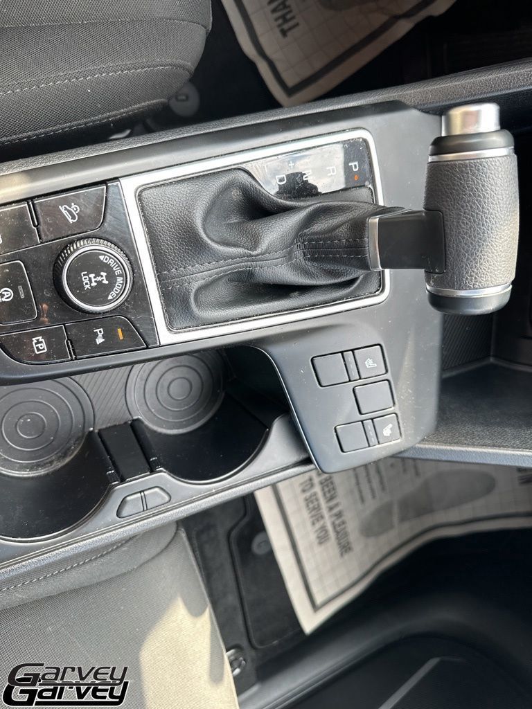 2023 Kia Sportage LX - Photo 16