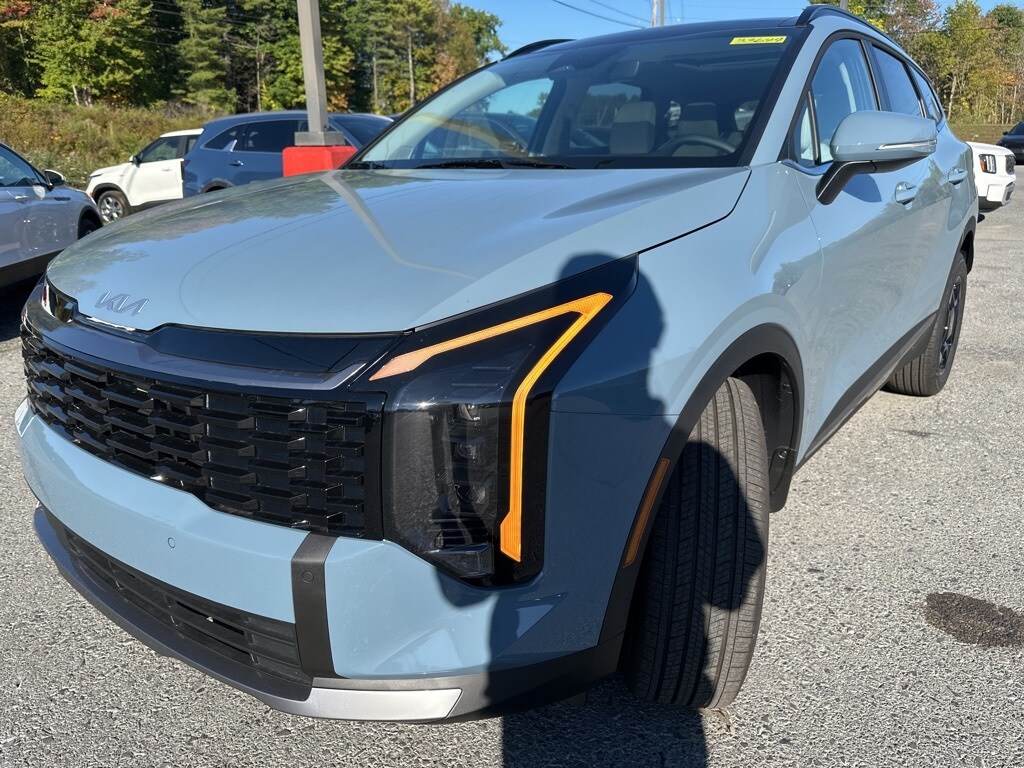 2026 Kia Sportage Hybrid EX photo 3