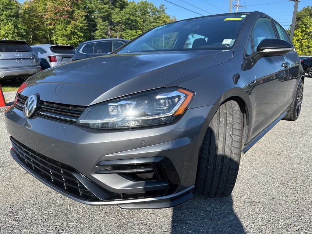 2018 Volkswagen Golf R Base photo 3