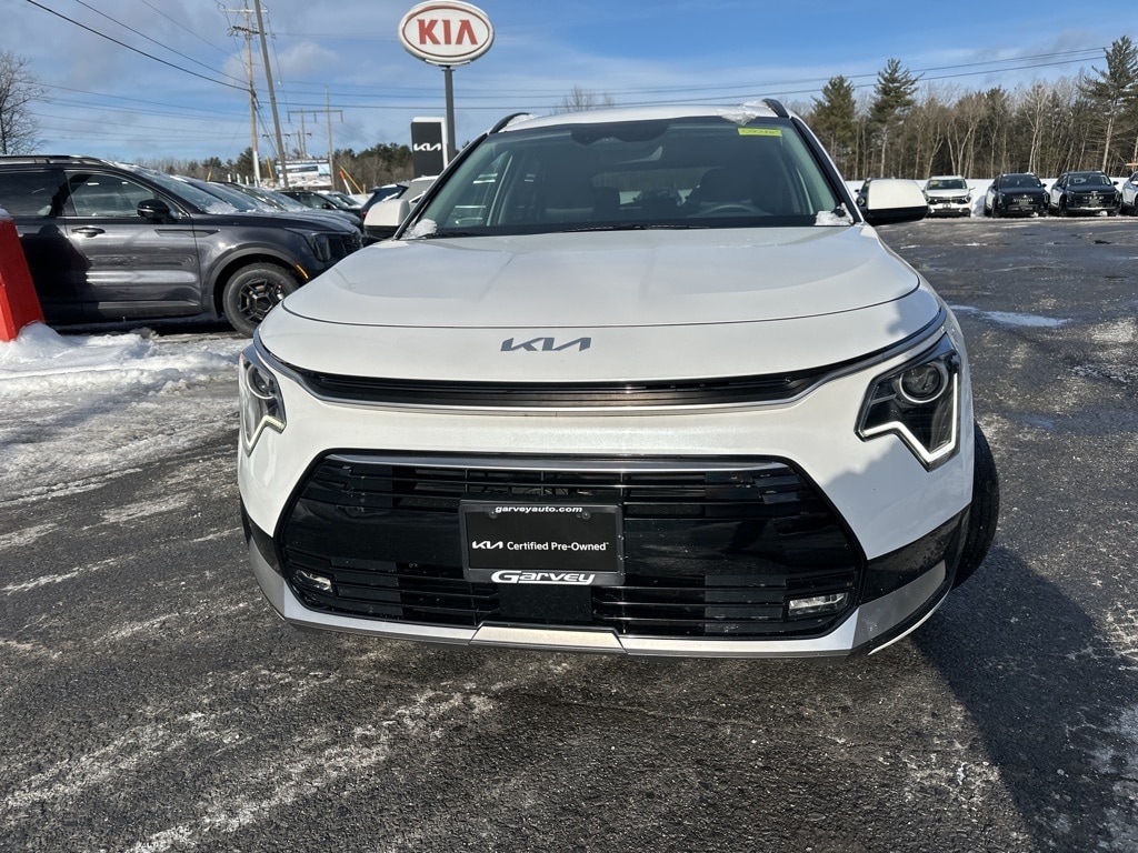 Used 2023 Kia Niro EX Touring SUV