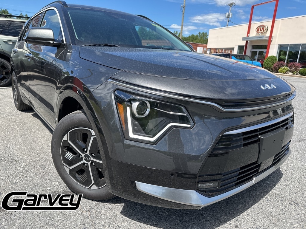 2025 Kia Niro SX's photo