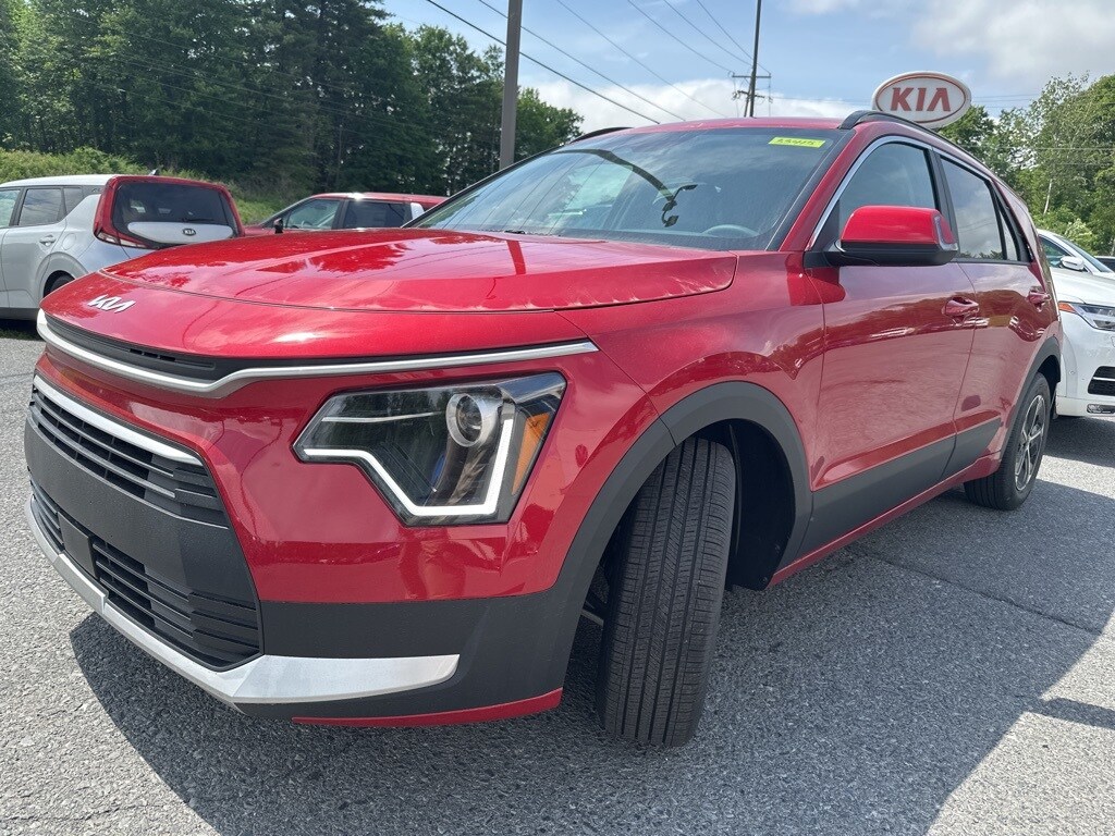 2025 Kia Niro EX photo 3