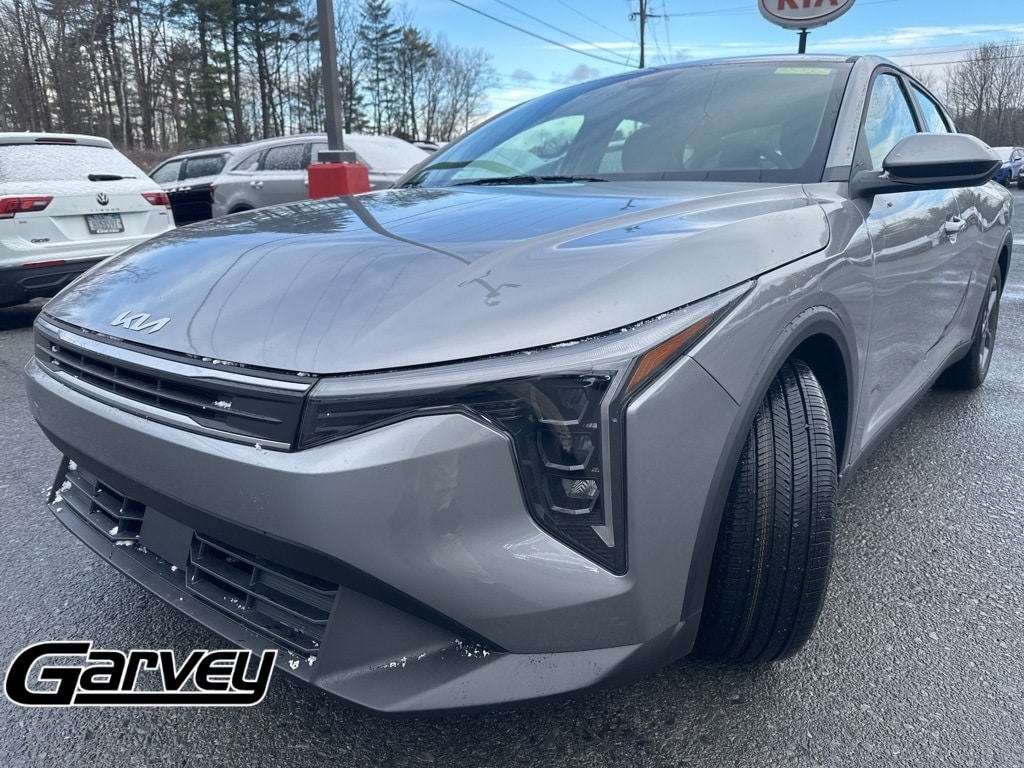 New 2025 Kia K4 LXS Sedan