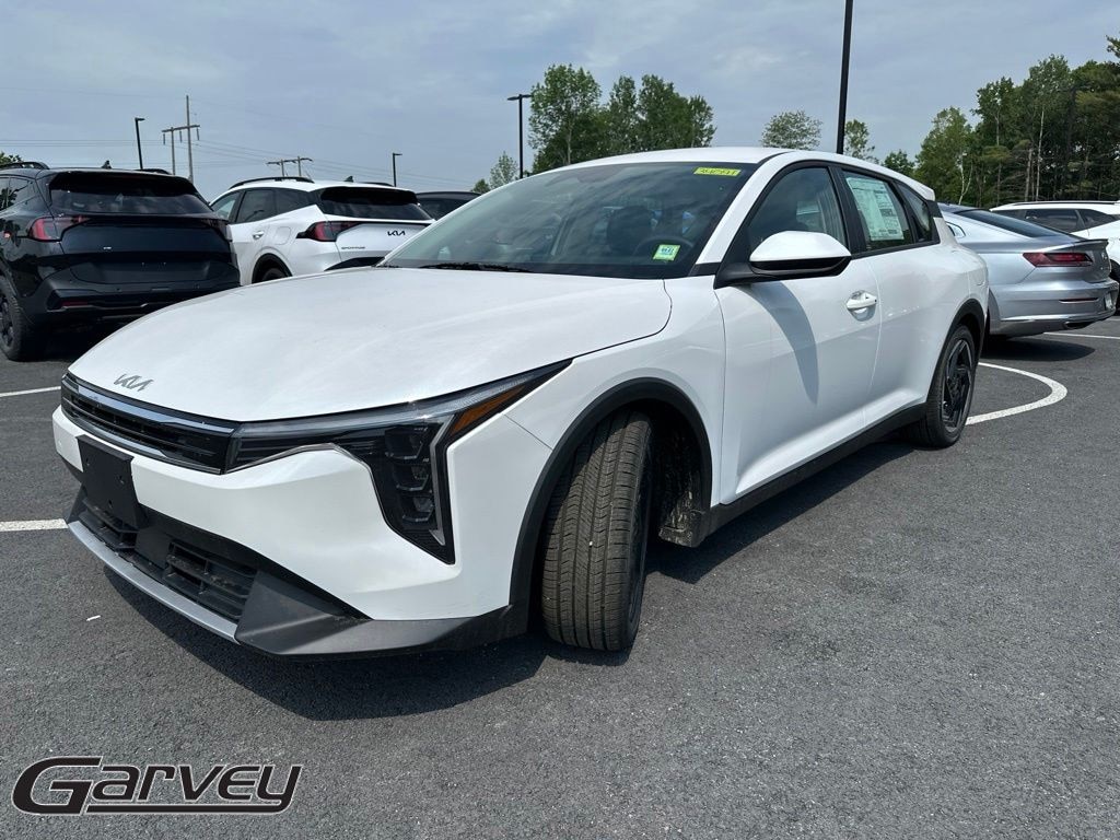 New 2026 Kia K4 Hatchback EX Hatchback