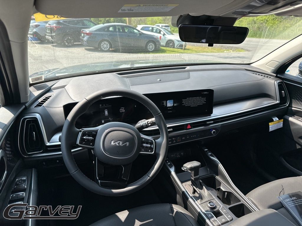 2025 Kia Sorento S - Photo 9