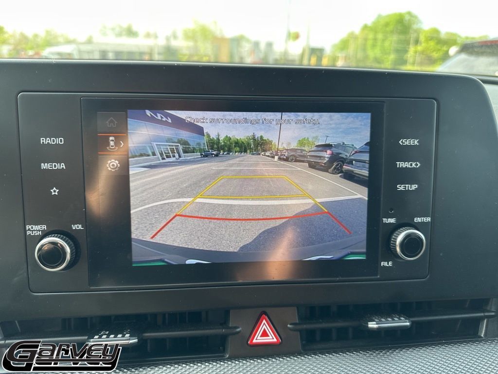 2023 Kia Sportage LX - Photo 18
