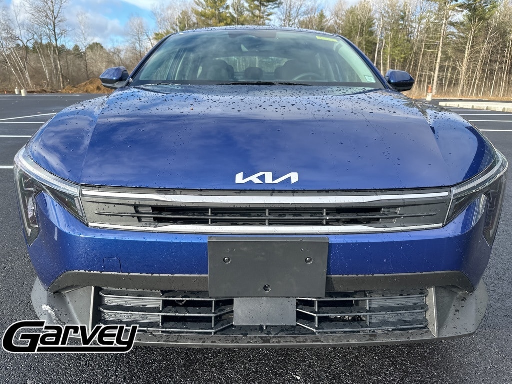 New 2025 Kia K4 LXS Sedan