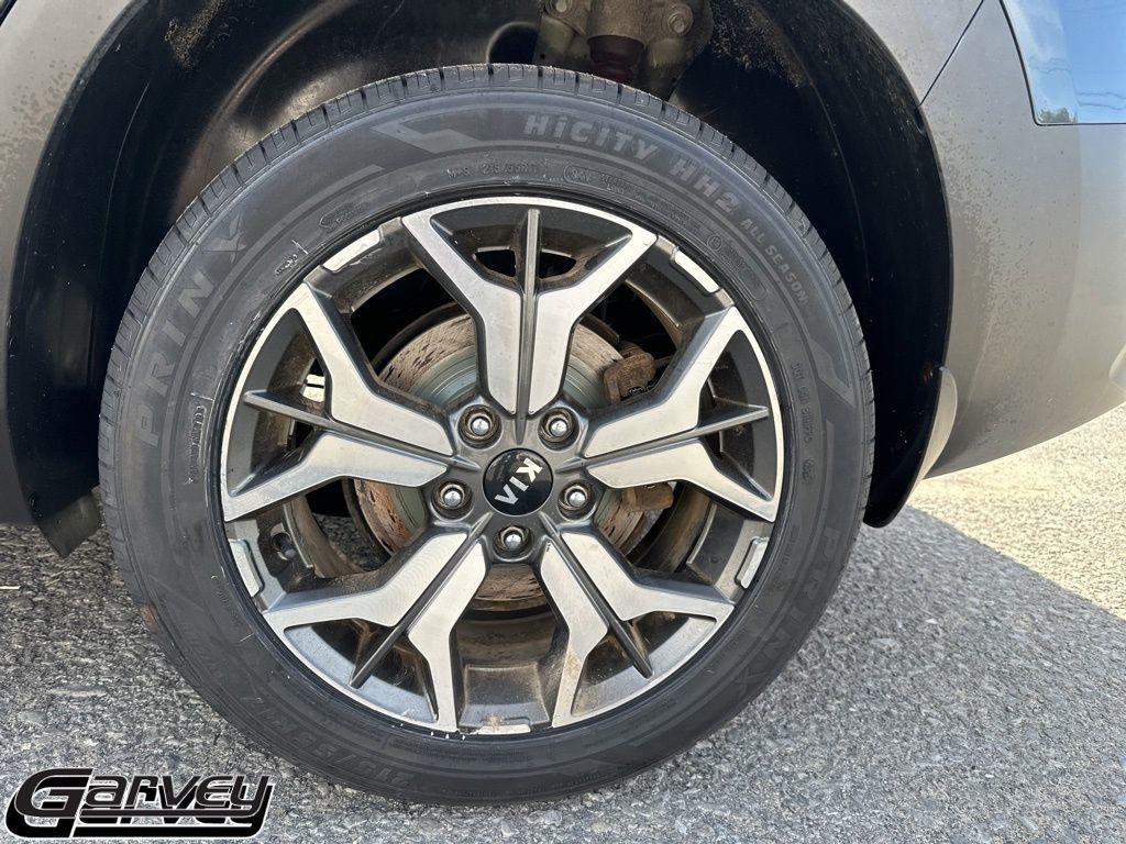 2021 Kia Seltos EX - Photo 8