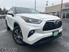 2021 Toyota Highlander Hybrid XLE SUV