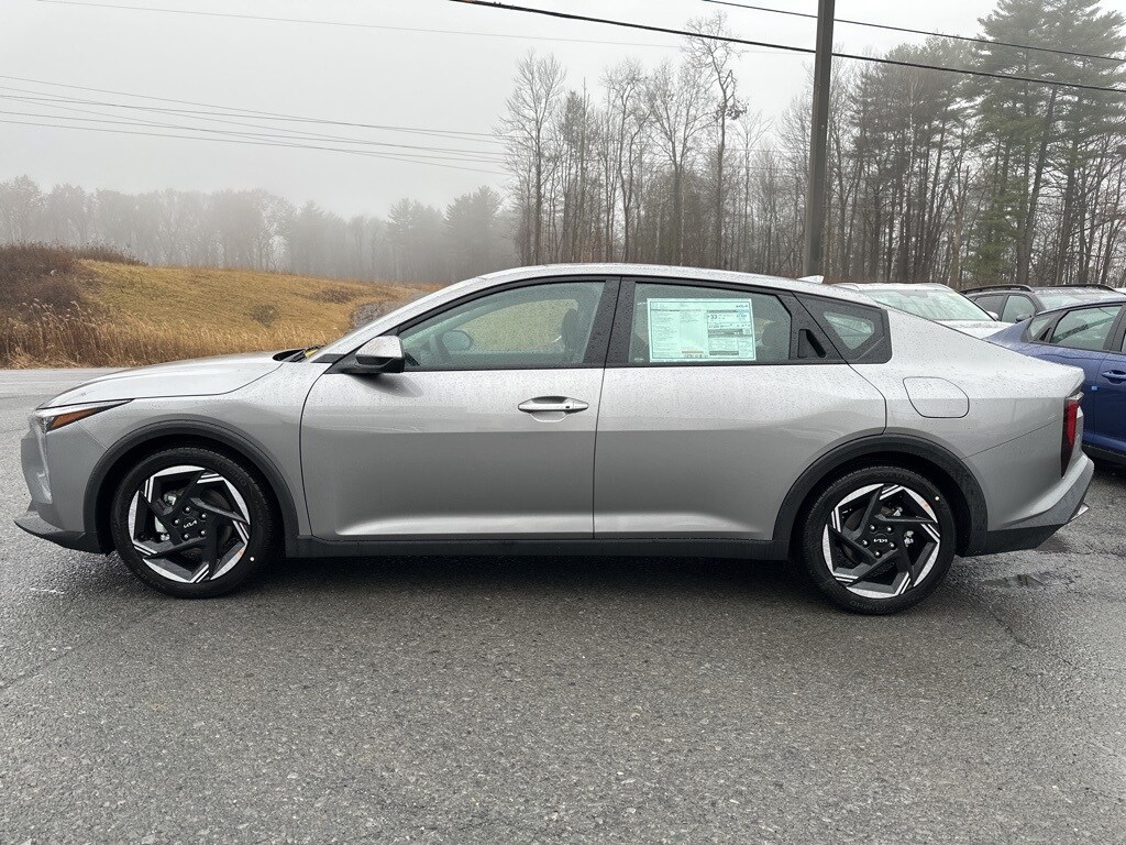 2025 Kia K4 EX photo 4