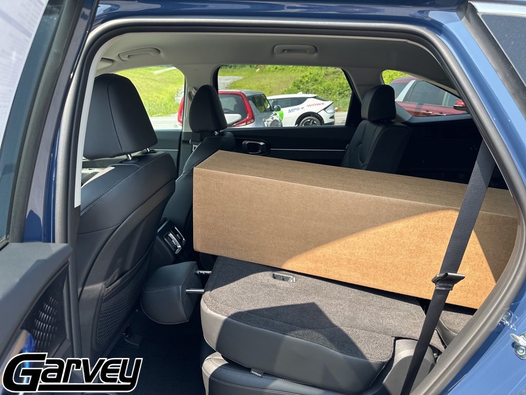 2025 Kia Sorento S - Photo 19