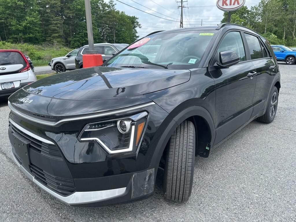 2025 Kia Niro EX photo 4