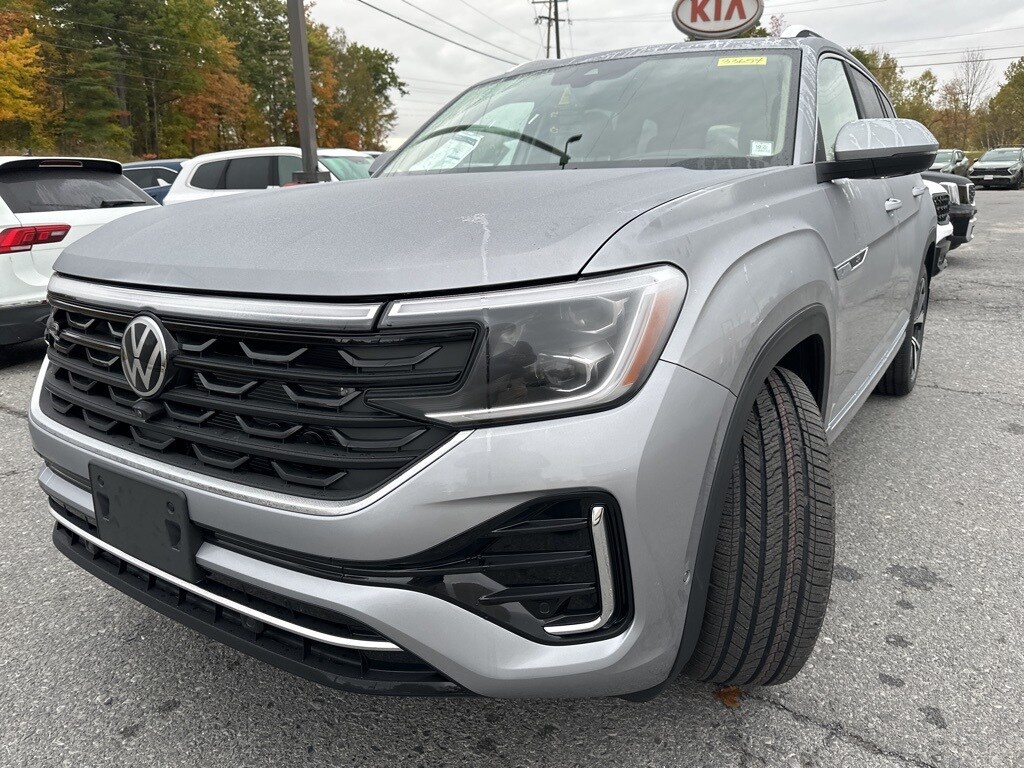 New 2026 Volkswagen Atlas 2.0T SEL Premium R-Line SUV