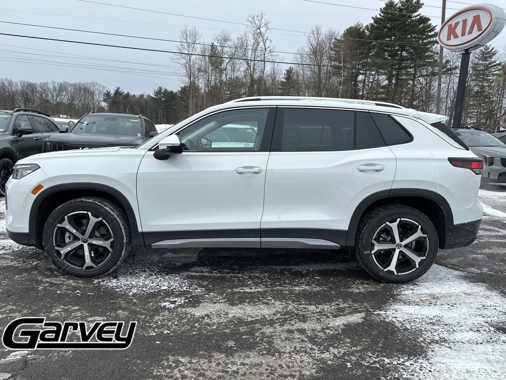 New 2026 Volkswagen Tiguan 2.0T SE SUV