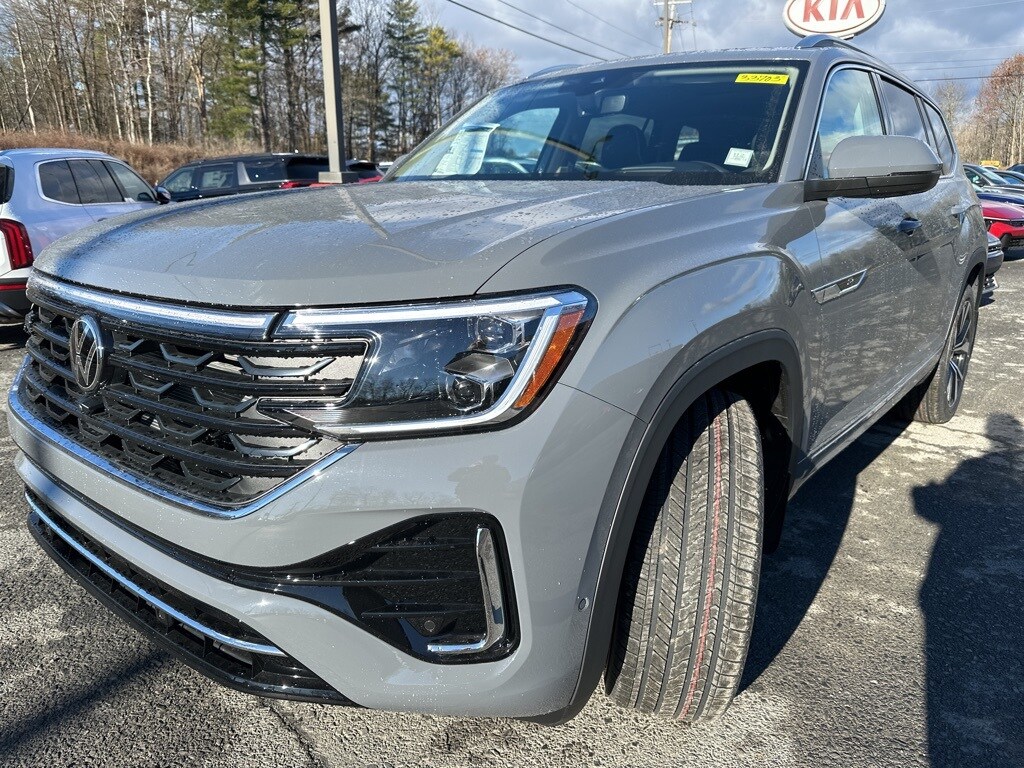 New 2026 Volkswagen Atlas 2.0T SEL Premium R-Line SUV