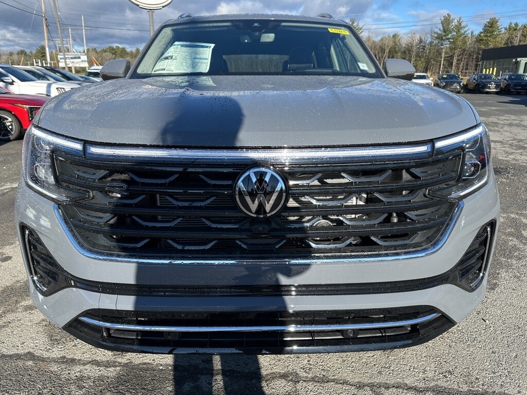 New 2026 Volkswagen Atlas 2.0T SEL Premium R-Line SUV