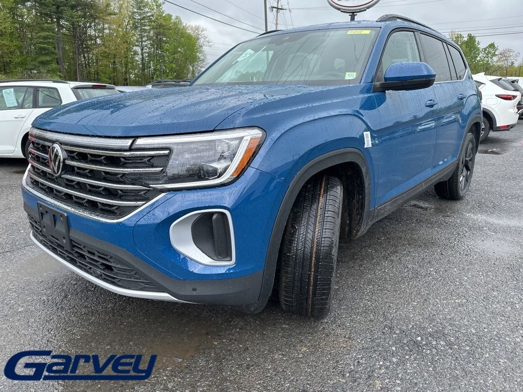 New 2026 Volkswagen Atlas SE w/Technology SUV