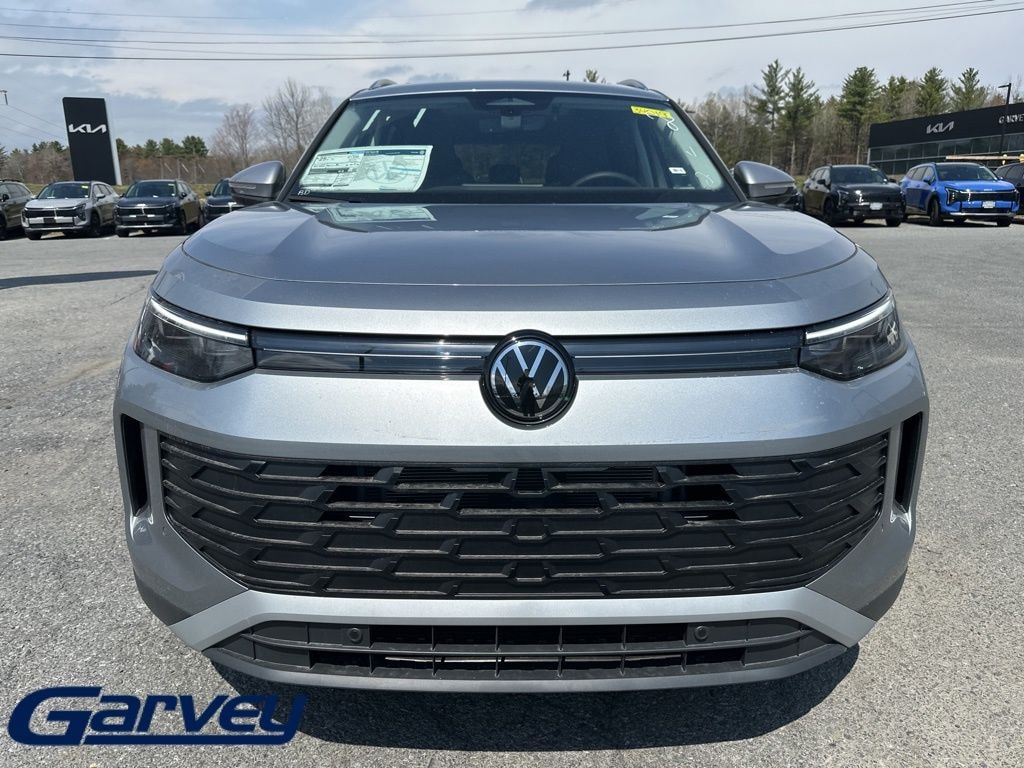 New 2026 Volkswagen Tiguan 2.0T SE SUV