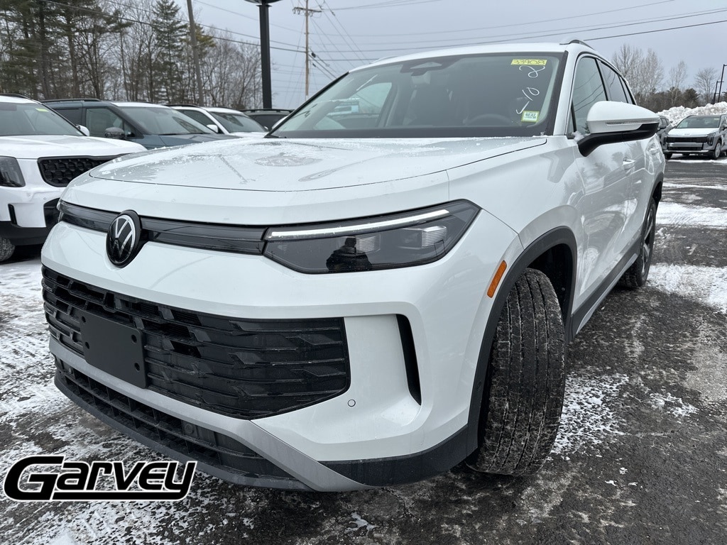 New 2026 Volkswagen Tiguan 2.0T SE SUV