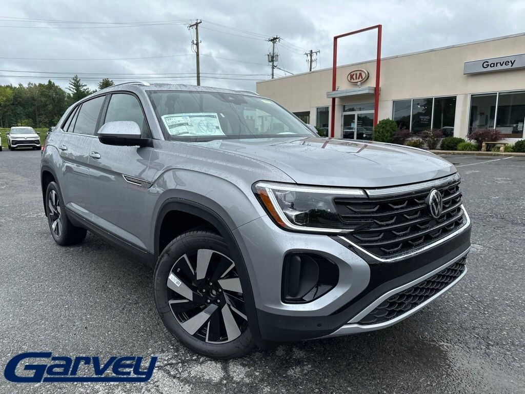 New 2026 Volkswagen Atlas Cross Sport SE w/Technology SUV