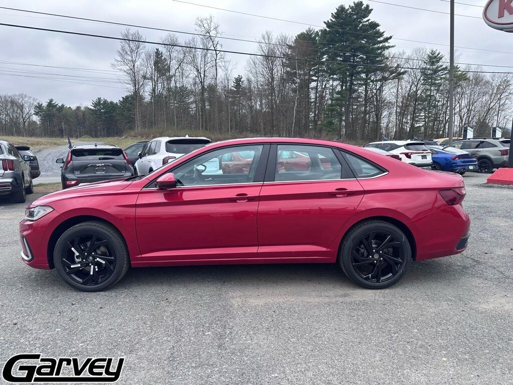 New 2026 Volkswagen Jetta 1.5T SE Sedan