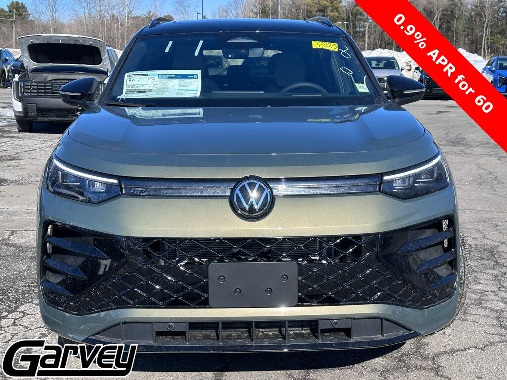 New 2026 Volkswagen Tiguan 2.0T SE R-Line Black SUV