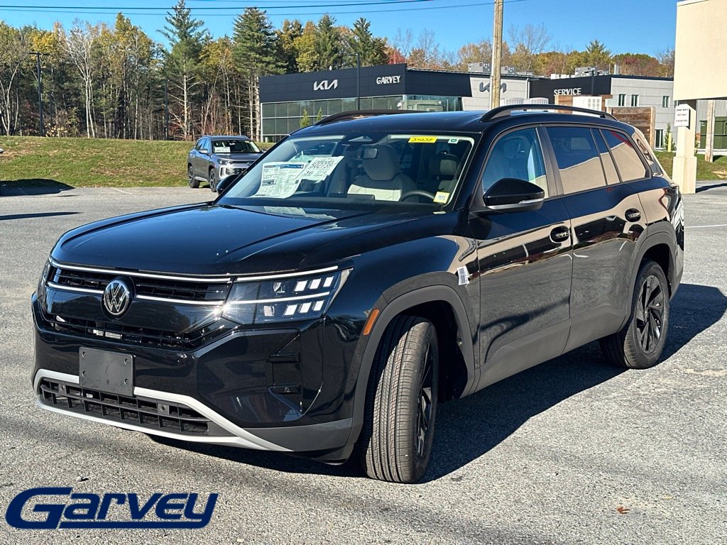 New 2027 Volkswagen Atlas SE w/Technology SUV