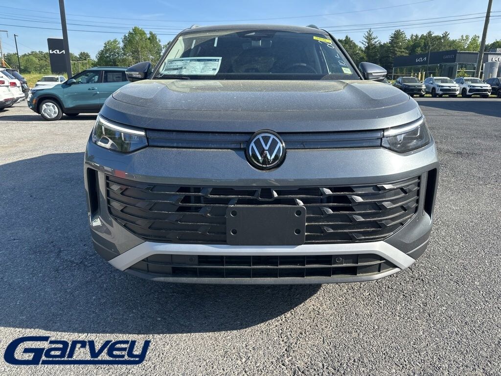 New 2026 Volkswagen Tiguan 2.0T SE SUV