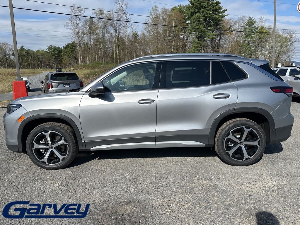 New 2026 Volkswagen Tiguan 2.0T SE SUV