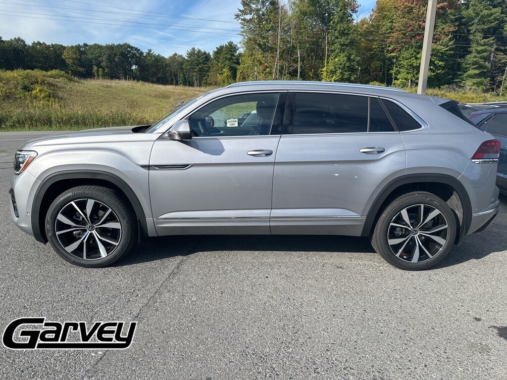New 2026 Volkswagen Atlas Cross Sport 2.0T SEL Premium R-Line SUV