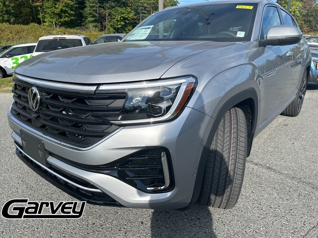 New 2026 Volkswagen Atlas Cross Sport 2.0T SEL Premium R-Line SUV