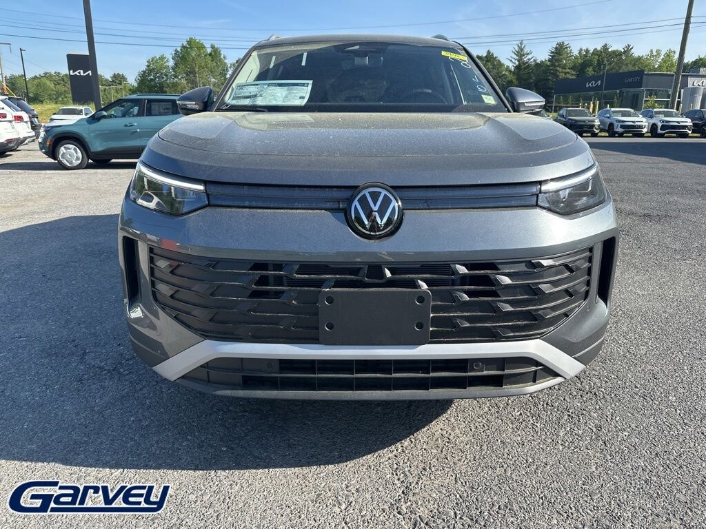 New 2026 Volkswagen Tiguan 2.0T SE SUV