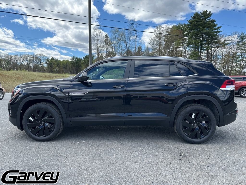 New 2026 Volkswagen Atlas Cross Sport 2.0T SE w/Technology SUV